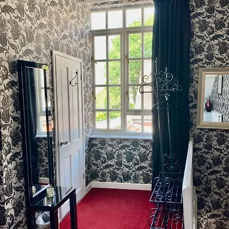 Castle View * Lincoln