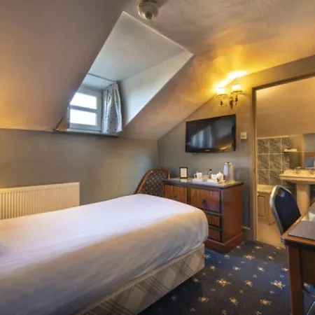 Hall Hotel