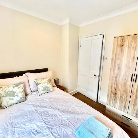 Holiday home 10 Langworthgate *