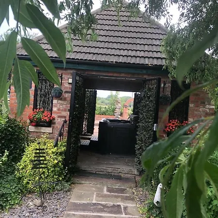 Retreat View With Private Hot Tub