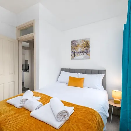 Cathedral View-2 Br-parking-ideal For Contractors Lincoln
