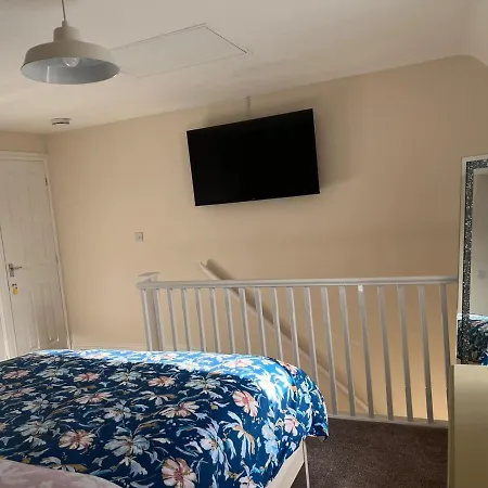 Holiday home Centrally Located Lincolnshire With Free Parking On Premises