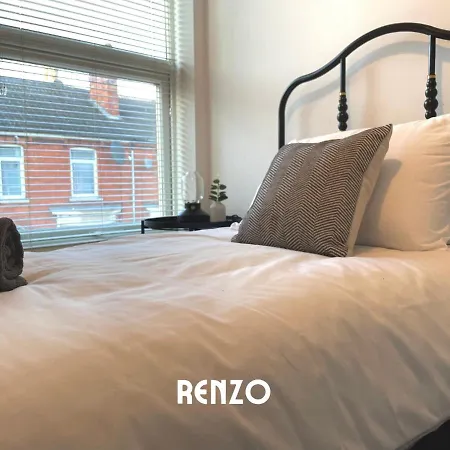 Cosy 2 Bedroom In By Renzo, Victorian Townhouse, Fully Equipped Kitchen! Lincoln