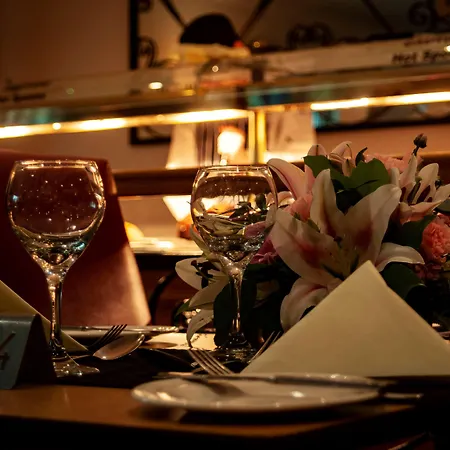 Western Bentley Hotel, Leisure Club & 호텔