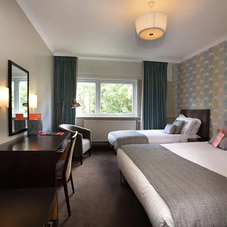 Hotel The 4*