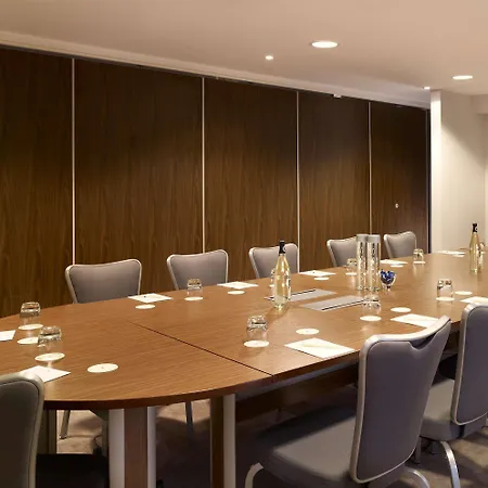 Doubletree By Hilton 4* Lincoln