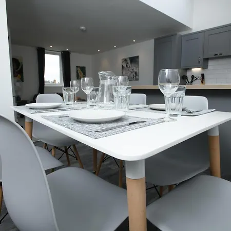 Number Six On The Hill Guest house