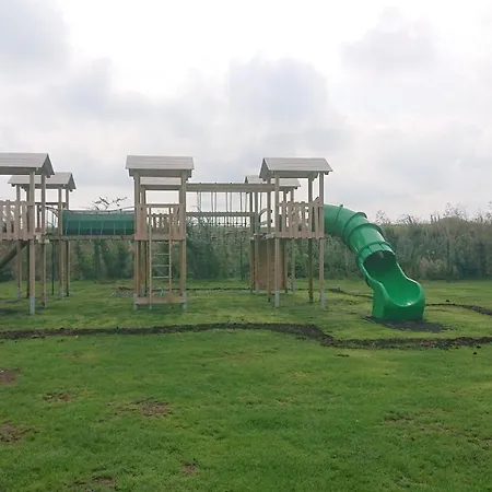 Campsite Family Fishing At Shortferry Lincolnshire 4g Free Swimming *