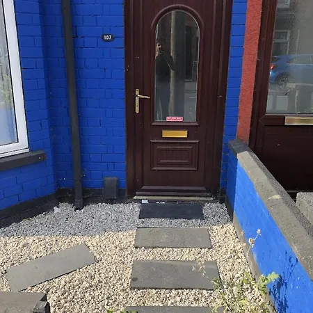 Blue House Lincoln