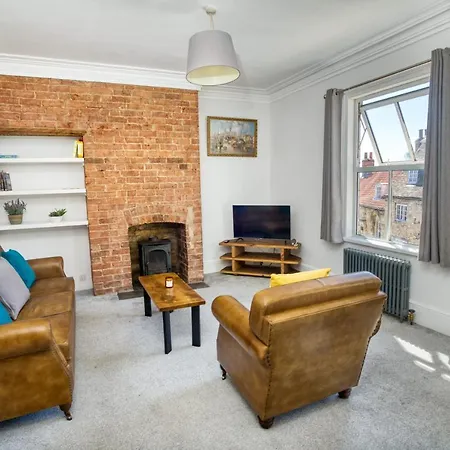 Apartment Pass The Keys Centrally Located I Pass The Keys Lincoln