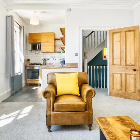 Pass The Keys Centrally Located I Pass The Keys Apartment *