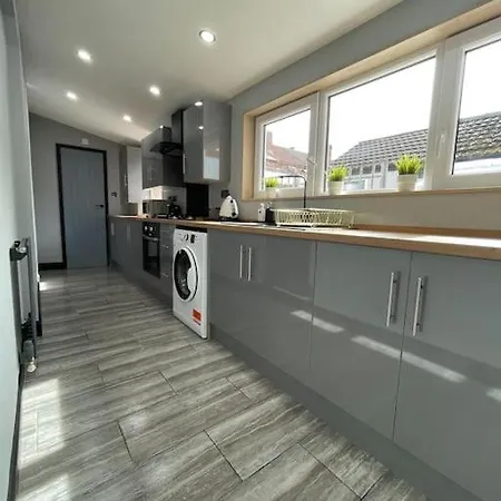 Area Entire Terrace House