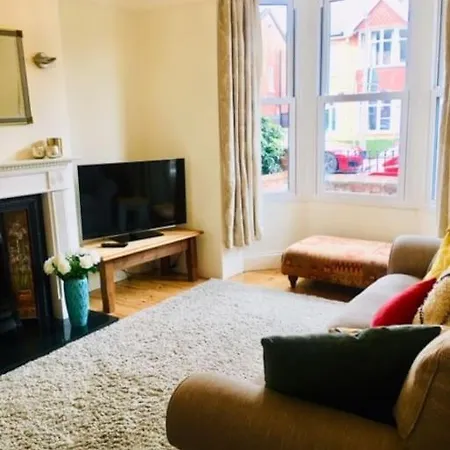 Spacious Victorian Townhouse With Cathedral Views * Lincoln