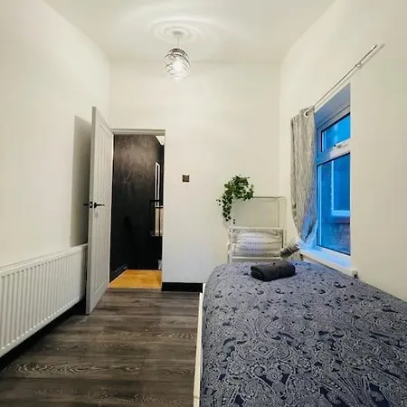 Area Terraced House With Private Hot Tub Holiday home Lincoln