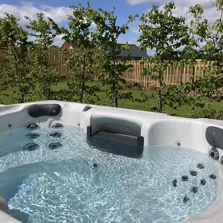 Holiday home Water Lily Cottage, Ashlin Farm Barns Lincoln