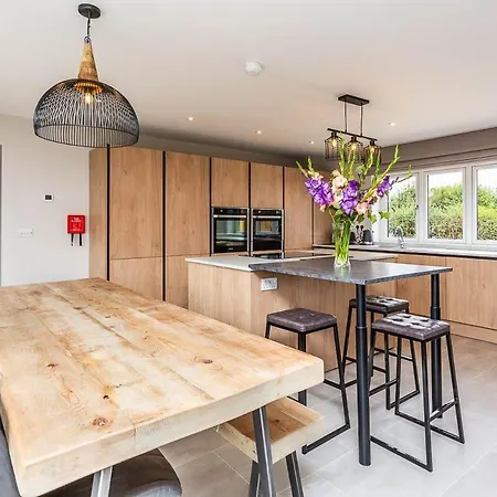 The Elms, Ashlin Farm Barns Holiday home