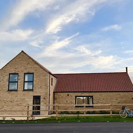 Rowan House, Ashlin Farm Barns *