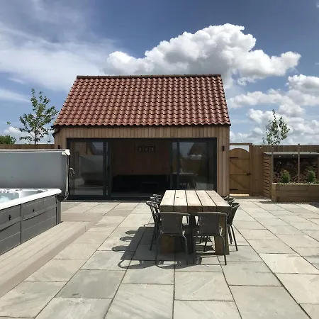 The Hazels, Ashlin Farm Barns Holiday home