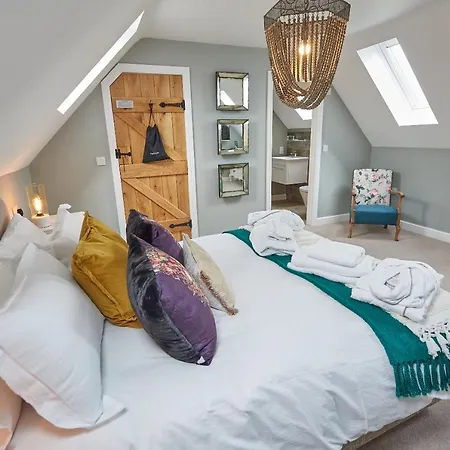 Wild Cherry Barn, Ashlin Farm Barns Holiday home Lincoln