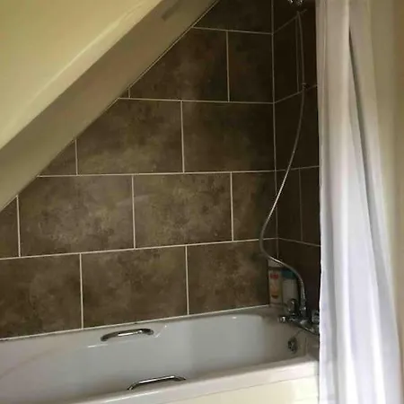 Grove Farm Old Granary, 1st Floor Loft Apartment, Includes Continental Breakfast Lincoln