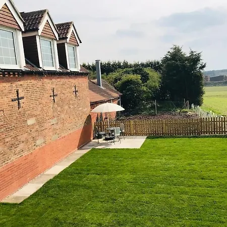 Apartment Grove Farm Old Granary, 1st Floor Loft Apartment, Includes Continental Breakfast *