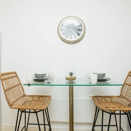 Pass The Keys Centrally Located Holiday home *