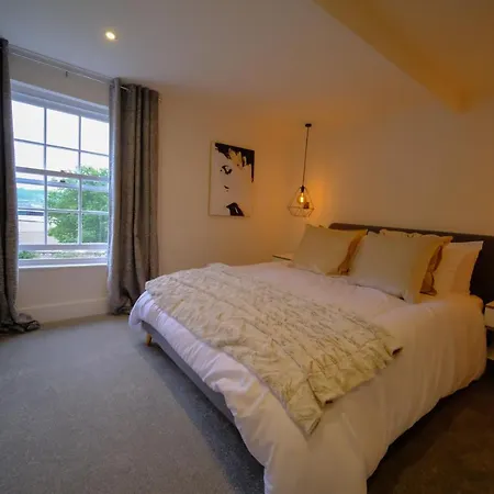 4 Danes - Perfect Location Holiday home *