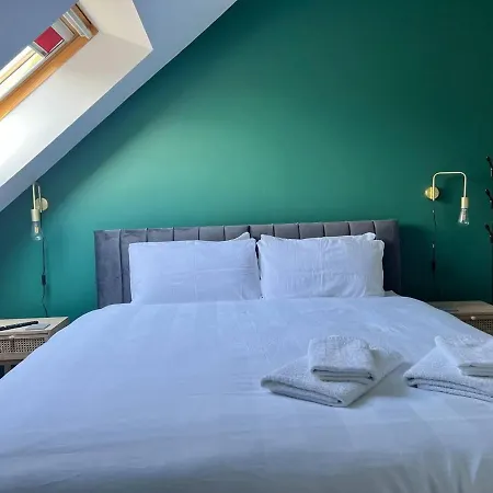 Beautiful 4-bed House In Lincoln- Close To Centre
