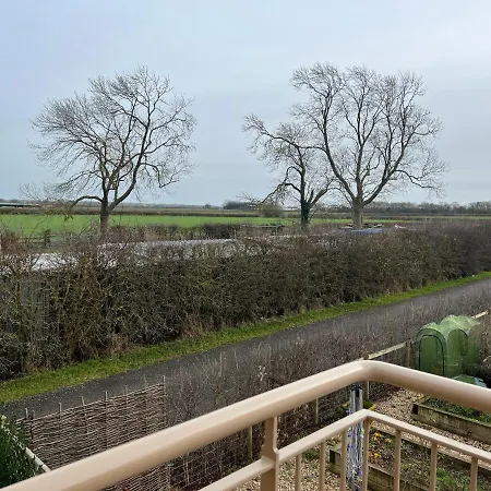 Entire Loft Space In Quiet Village Near Of