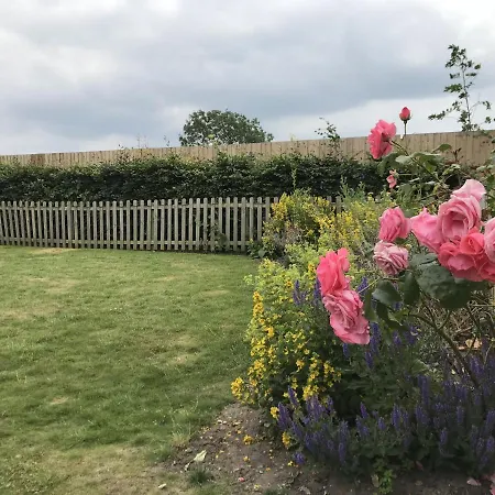 Wild Cherry Barn, Ashlin Farm Barns Holiday home