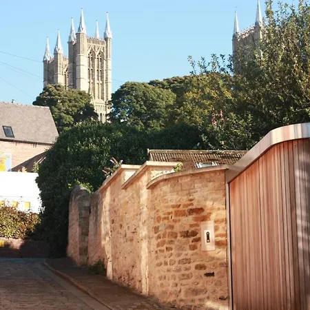 16 St Martins Near To Steep Hill Holiday home *