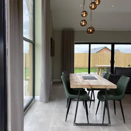 Dragonfly Cottage, Ashlin Farm Barns Lincoln