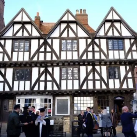 16 St Martins Near To Steep Hill * Lincoln