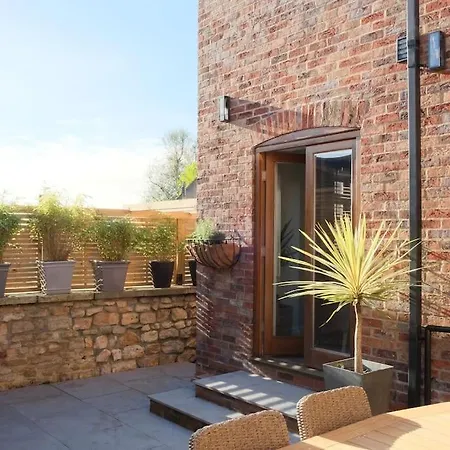 16 St Martins Near To Steep Hill Holiday home *