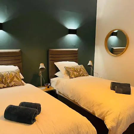 16 St Martins Near To Steep Hill Holiday home *
