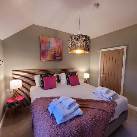 Walnut House, Ashlin Farm Barns Holiday home