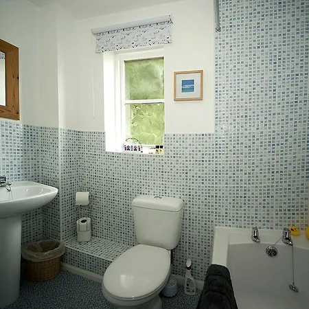 Grayz Townhouse - Free Onsite Parking For 2 Cars Lincoln