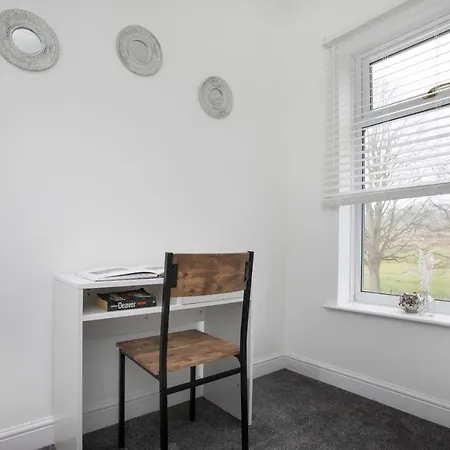 Holiday home * Parking * Smart Tv * Sleeps Up To 7 * Fast Wi-fi Lincoln