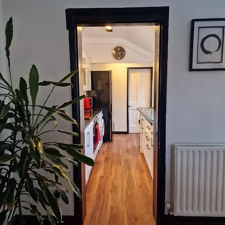 Apartment No.2 Boutique Art Townhouse  Lincoln