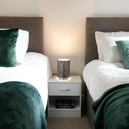 Near Hospital, Netflix, Sleeps Up To 3, Fast Wi-fi Lincoln