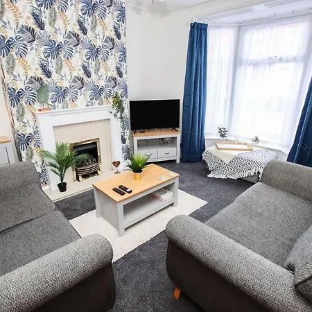 Stylish, Homely City Centre 3 Bed Property Sleeps 6 Lincoln