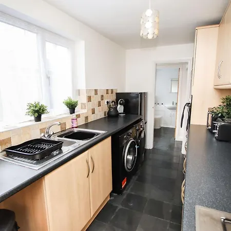 Stylish, Homely City Centre 3 Bed Property Sleeps 6 * Lincoln