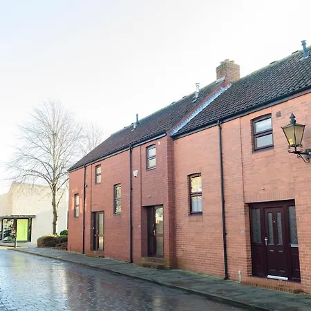 The Imp's Pad - Off Steep Hill - Private Parking Lincoln