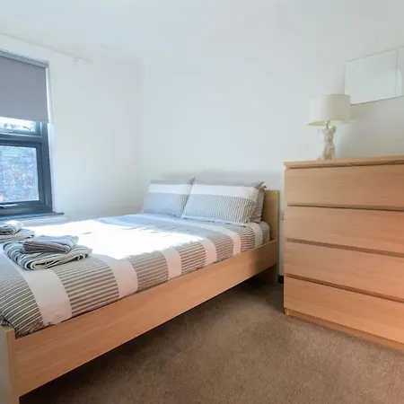 Holiday home The Imp's Pad - Off Steep Hill - Private Parking *