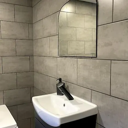 Holiday home Area Terraced House With Private Hot Tub *