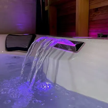 Area Terraced House With Private Hot Tub * Lincoln