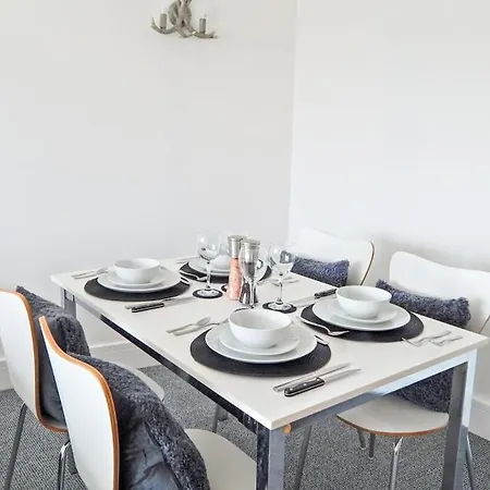 Apartment Lancaster House