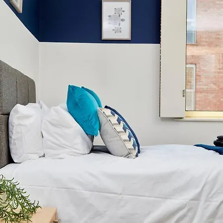 Apartment Swanky Centre