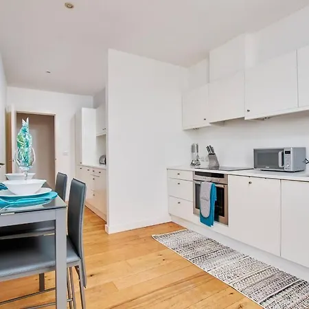 Swanky Centre Apartment Lincoln