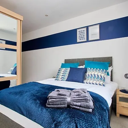 Apartment Swanky Centre